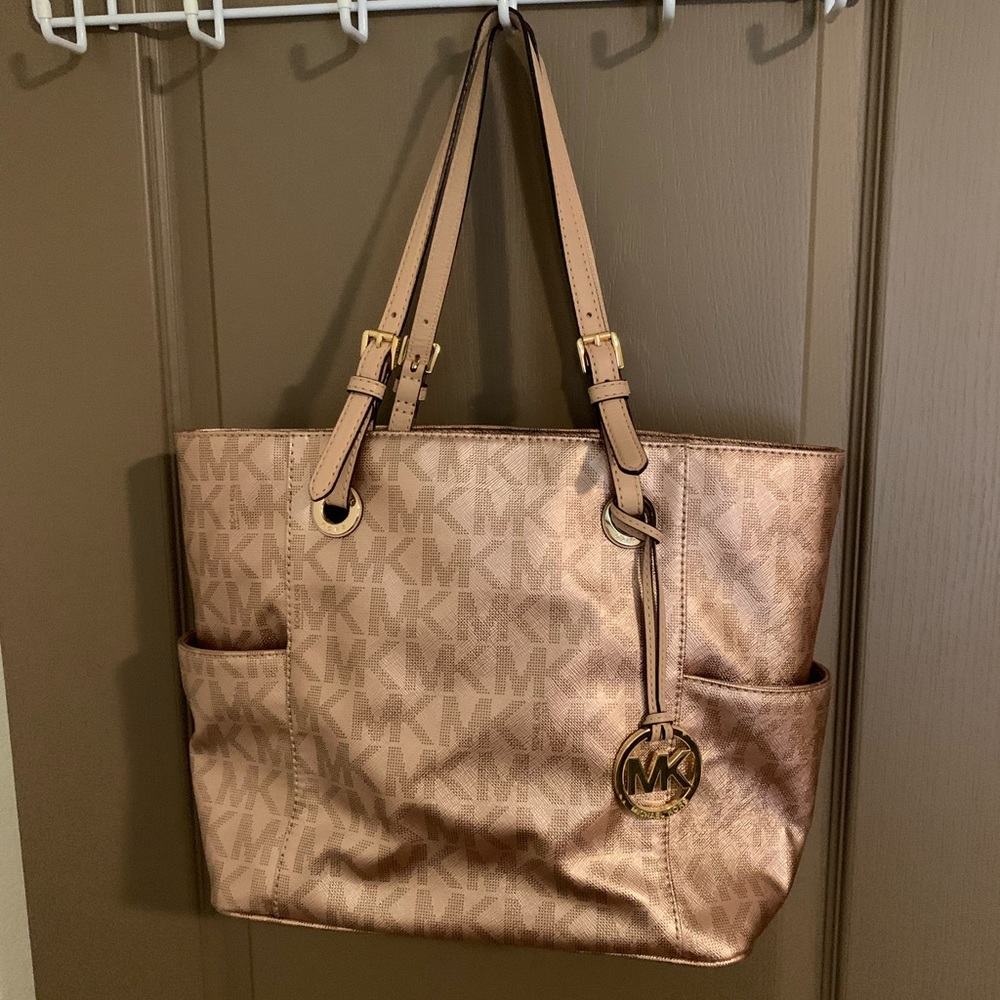 Michael Kors Rose Gold Purse